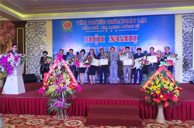 Văn phòng thừa phát lại Hạ Long - Uông Bí - Cẩm Phả: Tổng kết công tác năm 2016, triển khai nhiệm vụ năm 2017
