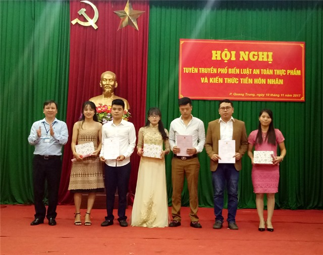 Phường Quang Trung tuyên truyền vệ sinh an toàn thực phẩm và kiến thức tiền hôn nhân