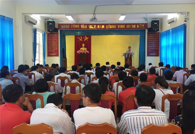 Lớp cử nhân chính trị Học viện chính trị Quốc gia Hồ Chí Minh thăm và làm việc tại thành phố Uông Bí