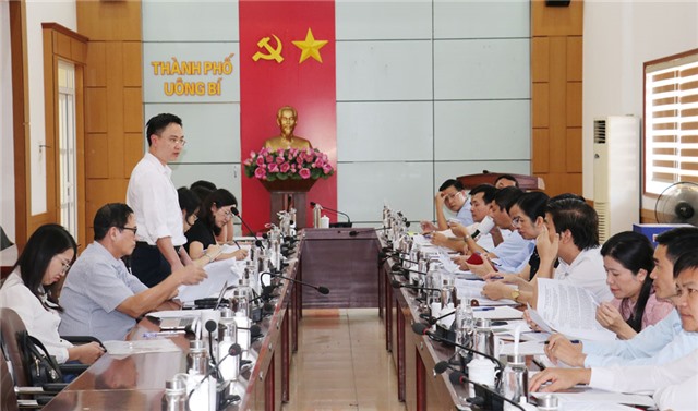 Đoàn giám sát MTTQ tỉnh làm việc tại TP Uông Bí