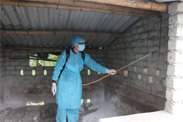Uông Bí: Triển khai Tháng tổng vệ sinh, khử trùng, tiêu độc môi trường