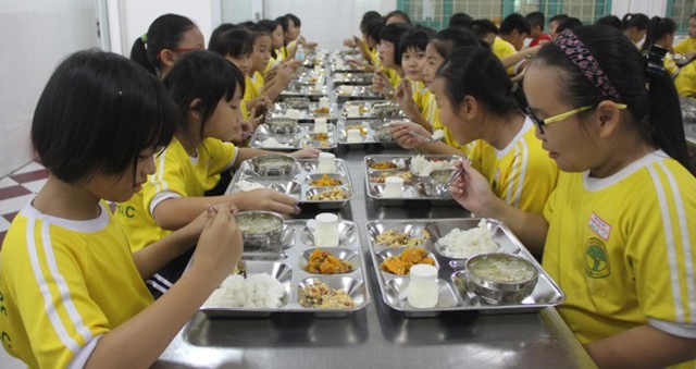 Bộ GD&ĐT yêu cầu tăng cường bảo đảm vệ sinh, an toàn thực phẩm trong trường học