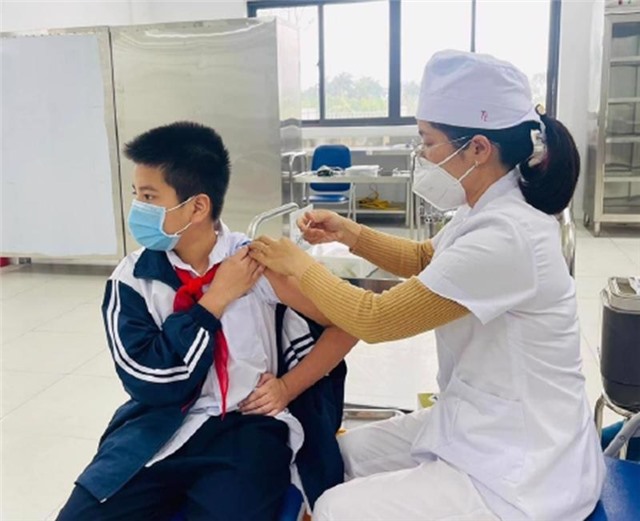 Sáng 16/12: Việt Nam đã tiêm hơn 265 triệu liều vaccine COVID-19; những tỉnh, thành nào đang tiêm thấp?