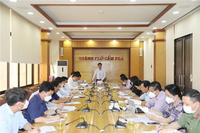Chủ tịch UBND tỉnh Nguyễn Tường Văn kiểm tra công tác chuẩn bị SEA Games 31