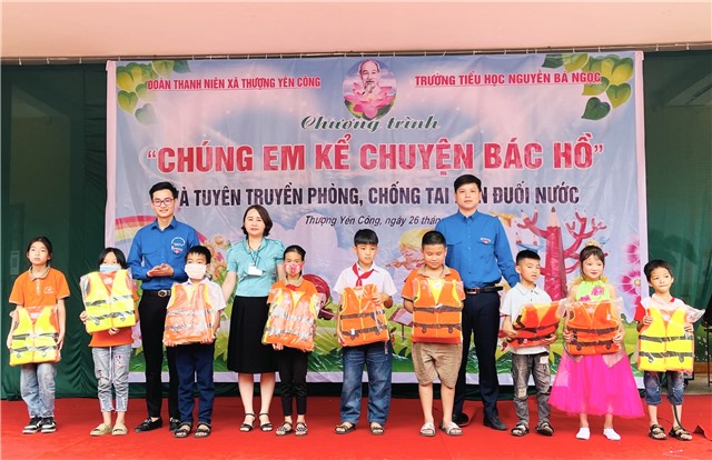 ĐTN xã Thượng Yên Công – Trường Tiểu học Nguyễn Bá Ngọc: Chương trình “Chúng em kể chuyện Bác Hồ”; tuyên truyền phòng, chống tai nạn đuối nước