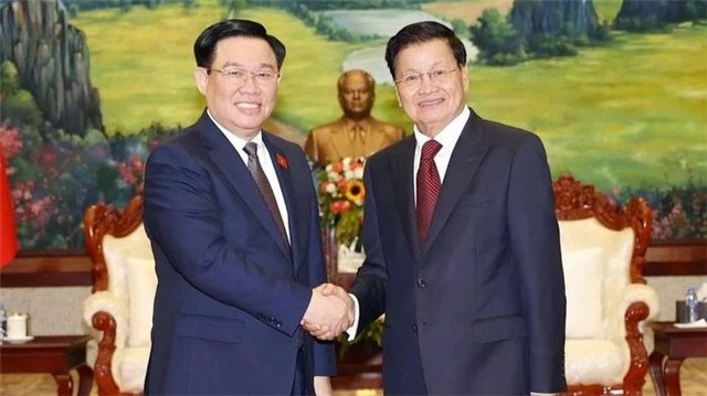 Chủ tịch Quốc hội Vương Đình Huệ hội kiến Tổng Bí thư, Chủ tịch nước Lào Thongloun Sisoulith