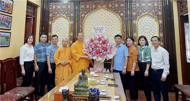 Thành phố Uông Bí chúc mừng Đại lễ Phật đản 2023 tại chùa Ba Vàng