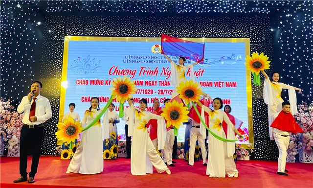 Chương trình nghệ thuật chào mừng kỷ niệm 94 năm Ngày thành lập Công đoàn Việt Nam, chào mừng  thành công Đại hội Công đoàn tỉnh Quảng Ninh lần thứ XIV 
