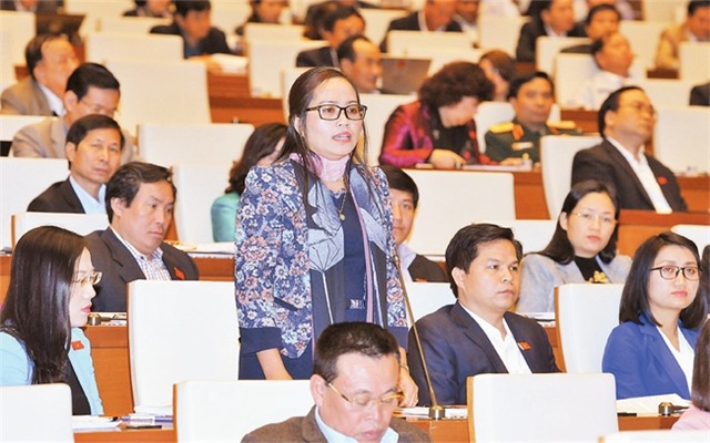 Thông qua Nghị quyết về kế hoạch đầu tư công trung hạn giai đoạn 2016-2020