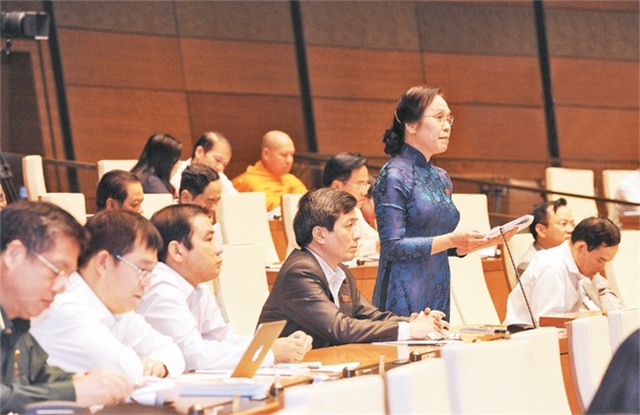 Đòi hỏi cấp bách từ thực tiễn sôi động