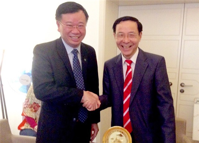 Đoàn cán bộ của tỉnh thăm, làm việc với Tổng lãnh sự Việt Nam tại Frankfurt