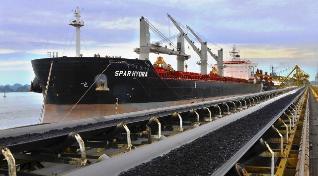 Chấm dứt việc vận chuyển than trên các tuyến quốc lộ từ ngày 1-1-2017