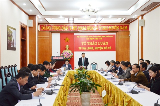 Kỳ họp thứ 4HĐND tỉnh khóa XIII: Sôi nổi thảo luận tại tổ về các giải pháp phát triển kinh tế - xã hội