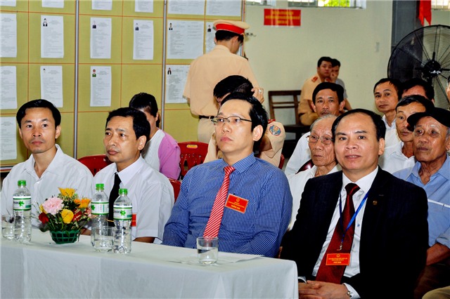 Một số hình ảnh về ngày bầu cử diễn ra trên địa bàn TP Uông Bí