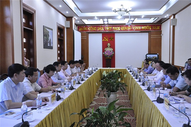 Quảng Ninh-Hòa Bình trao đổi kinh nghiệm trong phát triển KT-XH và thực hiện Đề án 25