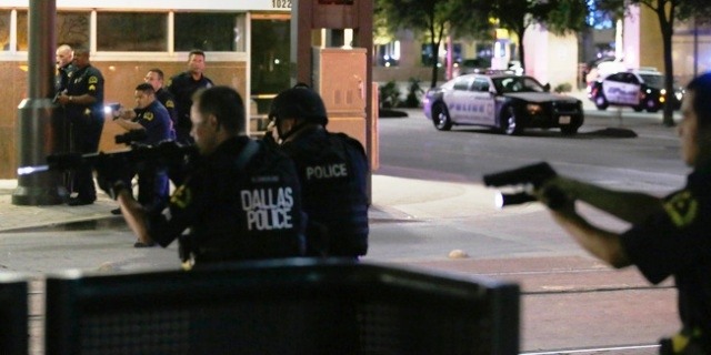 Thế giới nóng các vụ tấn công bạo lực