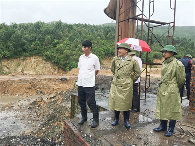 Đồng chí Bí thư Thành ủy Trần Văn Lâm: Kiểm tra công tác phòng chống bão số 3 tại Nhà máy xử lý rác thải rắn Khe Giang