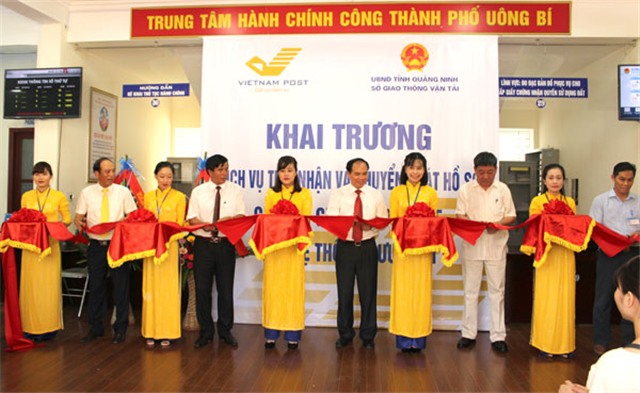 TP Uông Bí: Khai trương dịch vụ tiếp nhận và chuyển phát hồ sơ cấp đổi giấy phép lái xe qua hệ thống bưu điện