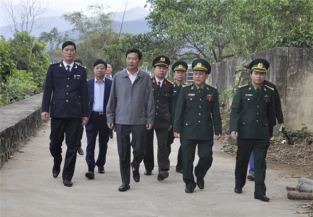 Bí thư Tỉnh ủy Nguyễn Văn Đọc kiểm tra hoạt động cửa khẩu và thực hiện kỷ cương hành chính tại Bình Liêu, Tiên Yên
