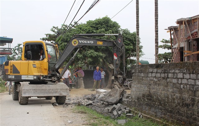 Nhân dân phường Phương Nam hiến đất làm đường liên huyện