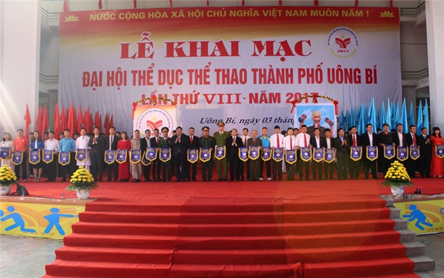 Thành phố Uông Bí tưng bừng khai mạc Đại hội TDTT lần thứ VIII năm 2017