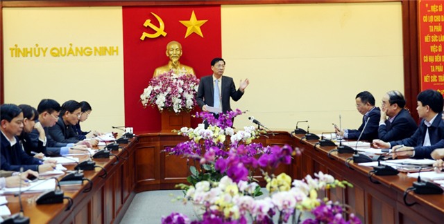 Giao ban định kỳ hằng tháng giữa Thường trực Tỉnh uỷ với bí thư cấp huyện