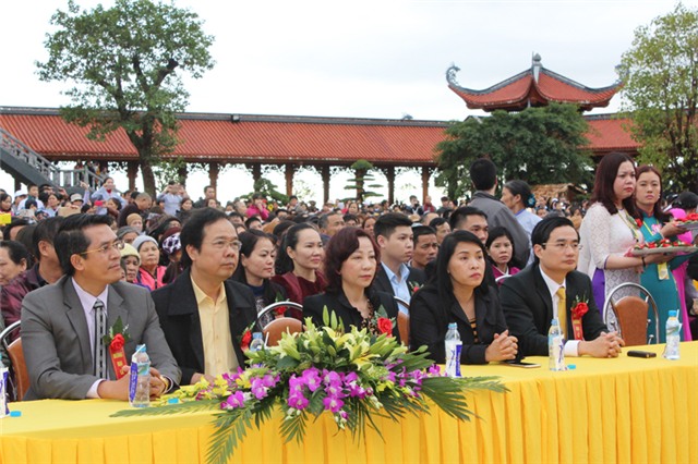 Trang trọng khai hội xuân chùa Ba Vàng 2017