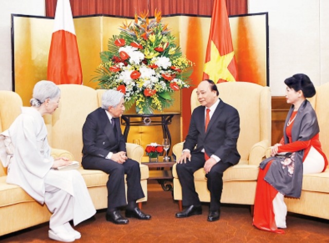 Thủ tướng Nguyễn Xuân Phúc hội kiến Nhà vua và Hoàng hậu Nhật Bản