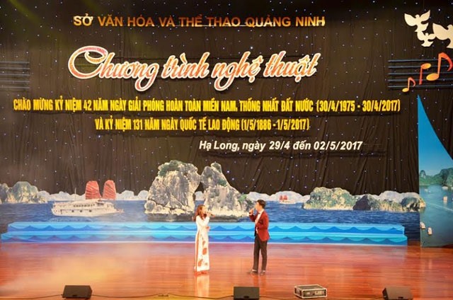 Nhiều hoạt động văn hóa, nghệ thuật tại Quảng Ninh hút khách du lịch dịp 30-4 và 1-5