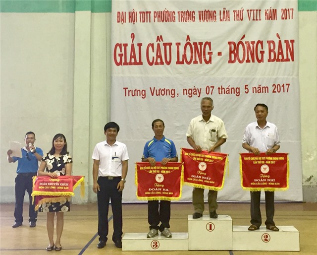 Giải cầu lông, bóng bàn phường Trưng Vương năm 2017