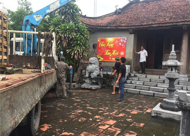 Di dời linh vật ngoại lai ra khỏi đình Đền Công