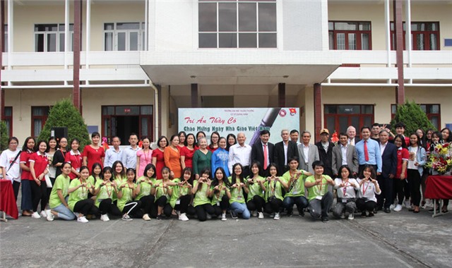 Đại học Ngoại thương cơ sở Quảng Ninh kỷ niệm ngày 20-11