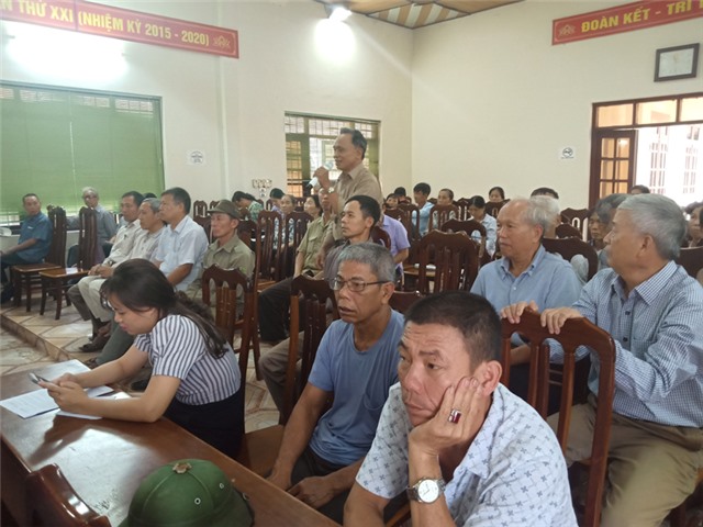 Đại biểu HĐND phường Phương Đông tiếp xúc cử tri 