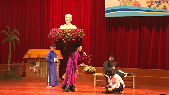 Phòng Giáo dục - Đào tạo thành phố: ngoại khóa văn học “Ngọt ngào dòng suối dân gian”