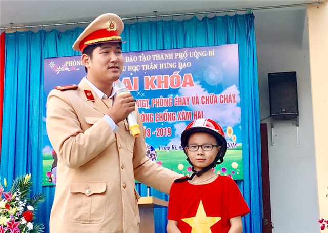 Ngoại khóa tuyên truyền pháp luật, kỹ năng sống cho học sinh tiểu học