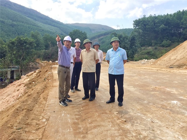 Bí thư Thành ủy kiểm tra một số công trình trọng điểm 