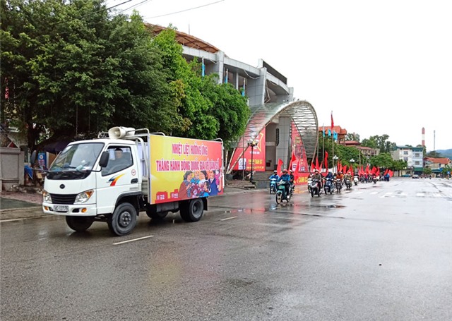 TP Uông Bí tổ chức xuống đường hưởng ứng tháng hành động quốc gia về dân số và ngày dân số Việt Nam năm 2018
