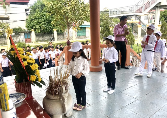 Tiểu học Yên Thanh: ngoại khóa “Uống nước nhớ nguồn”