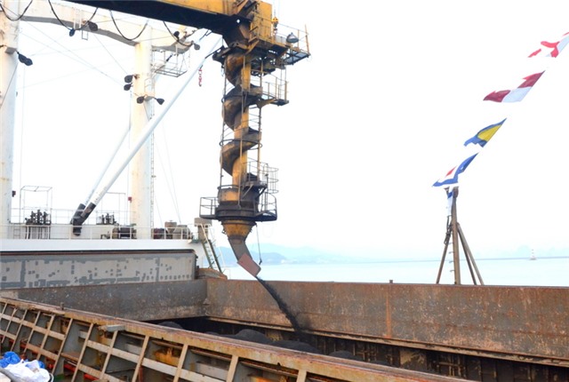 Giải pháp thu hút thợ lò của TKV