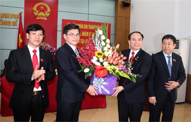 HĐND thành phố họp kiện toàn chức danh Chủ tịch Ủy ban nhân dân thành phố khóa 19 (Nhiệm kỳ 2016-2021)