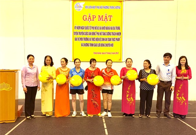 Hội LHPN phường Trưng Vương: Gặp mặt kỷ niệm Ngày quốc tế phụ nữ 8-3