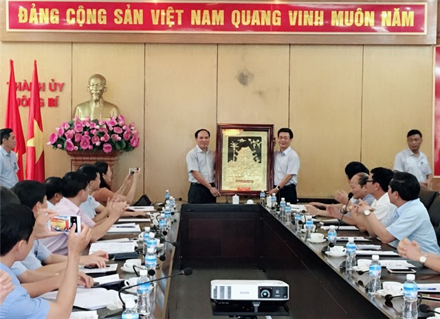 Thành uỷ Uông Bí tiếp và làm việc với đoàn công tác Huyện uỷ Kiến Xương, tỉnh Thái Bình