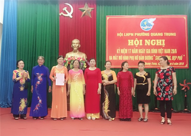 Hội LHPN phường Quang Trung: ra mắt mô hình phụ nữ làm "sạch đường, đẹp phố”