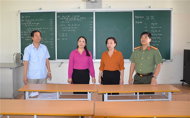 Sáng 25/6, trên 14.000 thí sinh Quảng Ninh bước vào Kỳ thi THPT quốc gia