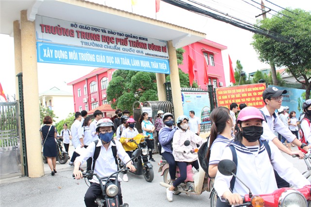 Kết thúc môn thi Ngữ văn: Đề bài vừa sức với mặt bằng chung các thí sinh