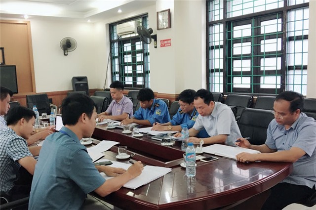 Thành phố làm việc với phường Trưng Vương về công tác kiểm tra, xử lý vi phạm trật tự xây dựng đô thị 