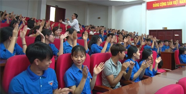 Hơn 200 cán bộ, đoàn viên thanh niên được tập huấn nghiệp vụ phụ trách thanh thiếu nhi hè 2018