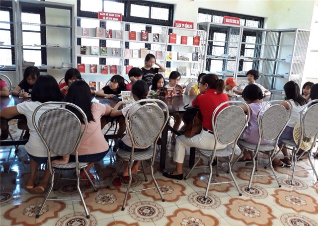 Vào hè, tăng độc giả “nhí” đến Thư viện thành phố 