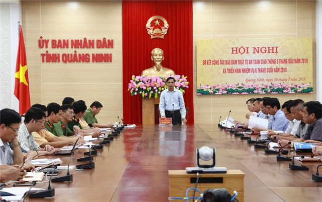 Uông Bí: Tham gia hội nghị trực tuyến sơ kết công tác đảm bảo trật tự ATGT 6 tháng đầu năm 2018