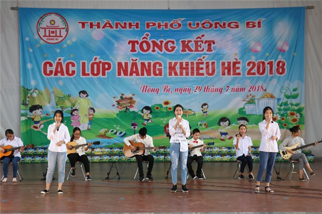 Khen thưởng 42 thanh thiếu nhi xuất sắc lớp năng khiếu hè 2018